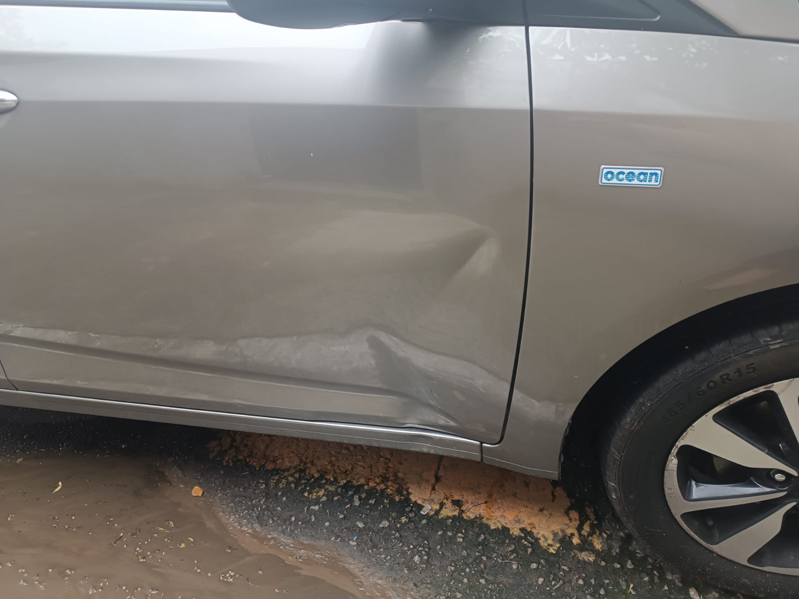 Antes: Reparo Rápido Porta Direita - Piterman Serviços Automotivos